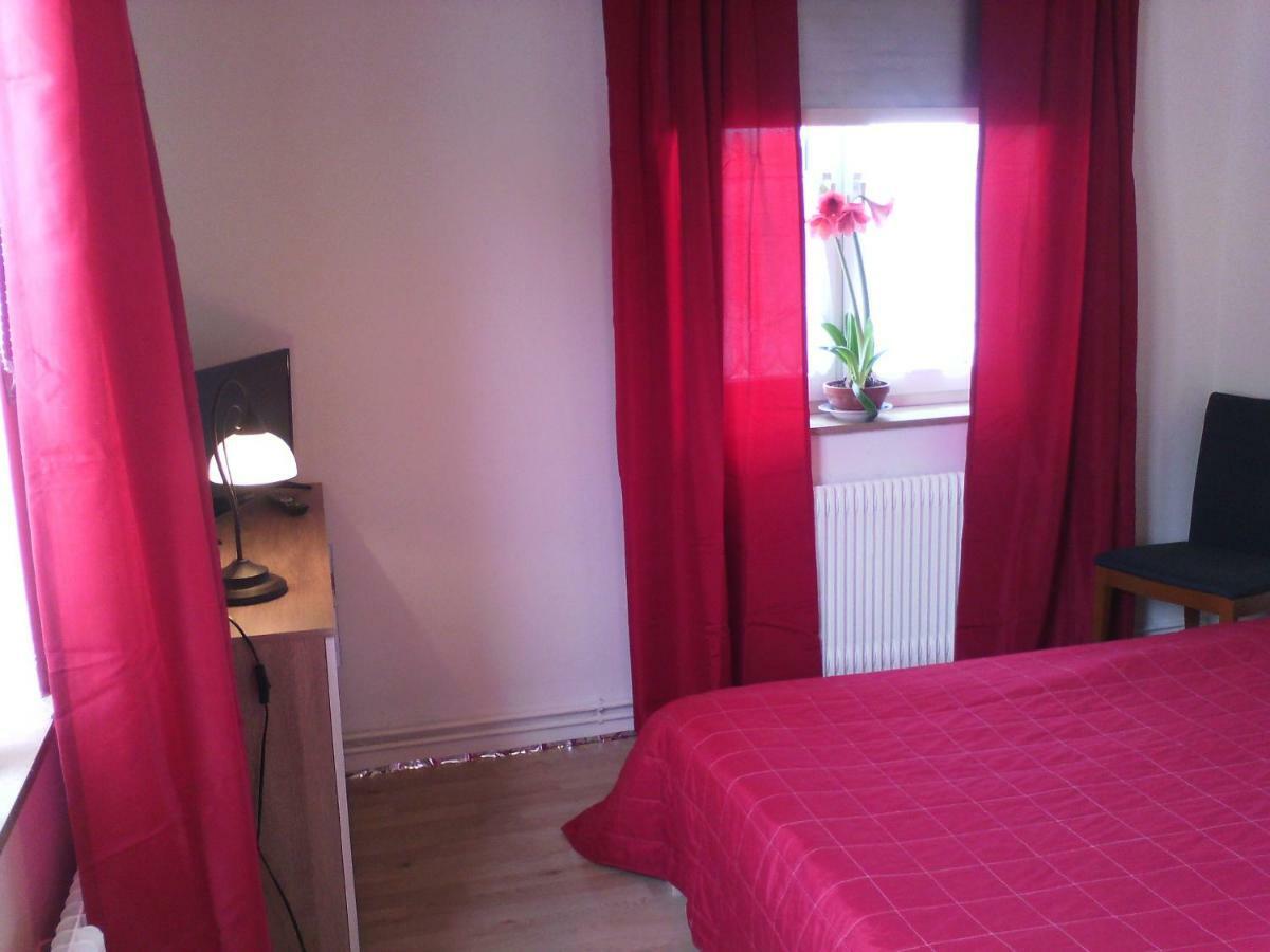 Bed&Breakfast Amaryllis Detmold Exterior foto